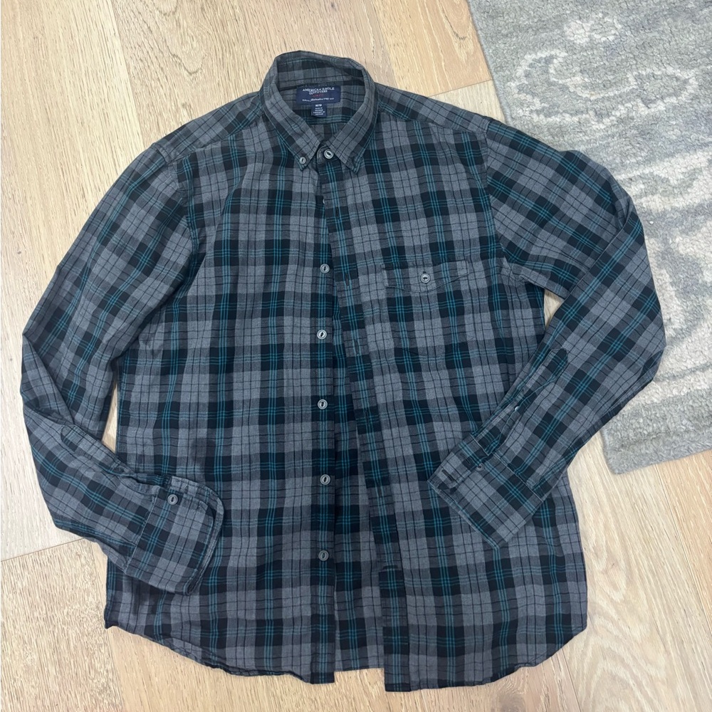 American Eagle Outfitters Men's Black and Blue Plaid Shirt